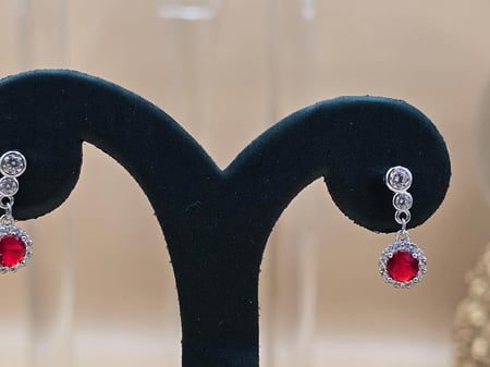 Ruby Glow اقراط فضه 925