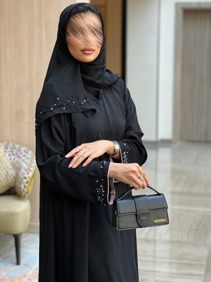 عبايه ورده
