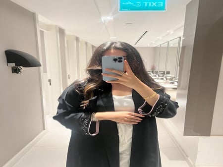 عبايه ورده
