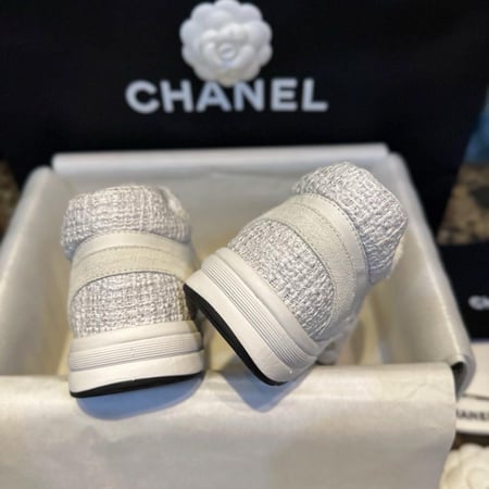 Chanel 23s