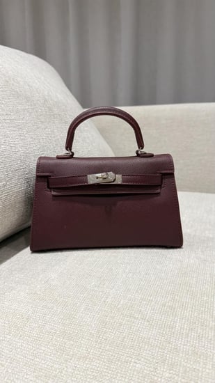 شنطه كيلي برغندي