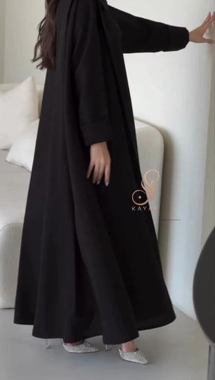 عباية كتان ياقة ازرار