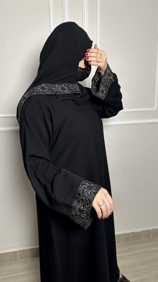 عباية نص كلوش بنقش اسود-849