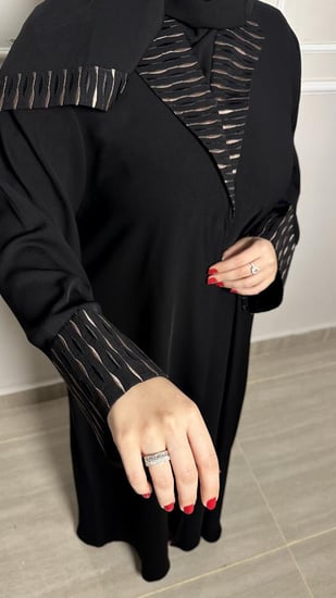 عباية نص كلوش بتدخيلة مقلمة-877