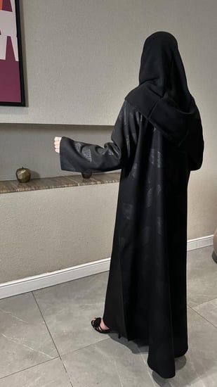 عباية ربع كلوش بقماش جاكار-540