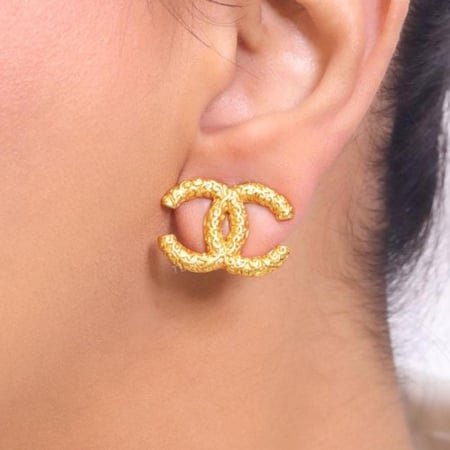 ChEar5 C Hammered Gold Stude