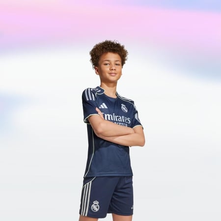 طقم ريال مدريد الثاني للأطفال موسم 2025/2026