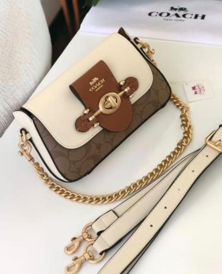 شنطة COACH نسائية