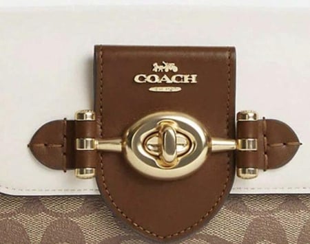 شنطة COACH نسائية