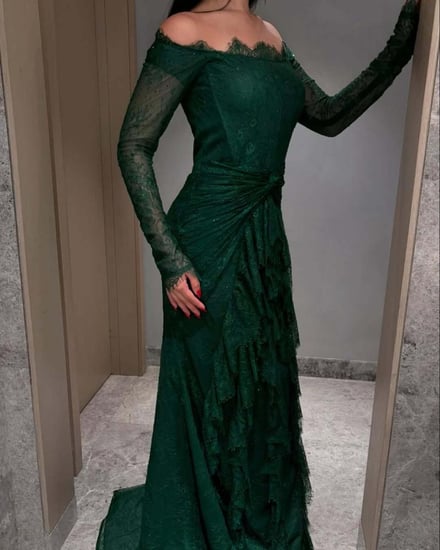 فستان دانتيل وفصوص