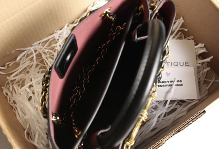 انديامو لون اسود