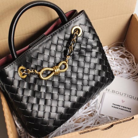 انديامو لون اسود