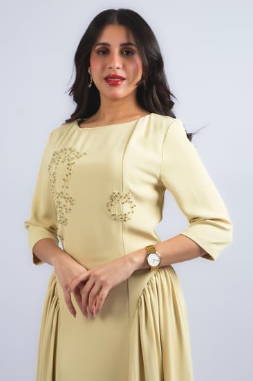 فستان لمسة أناقة ناعمة