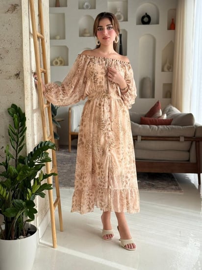 فستان ستايل الـ Off-Shoulder