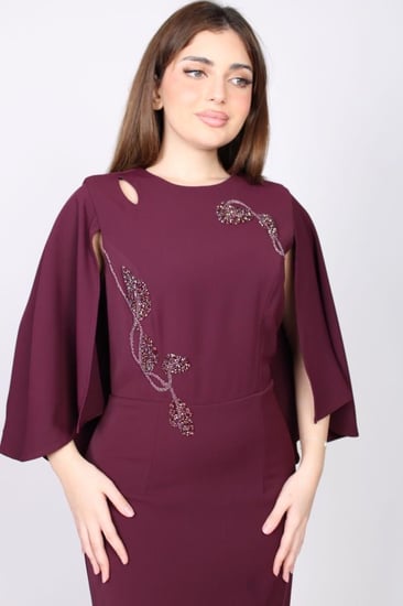 فستان سهرة أنيق بلون عنابي فاخر