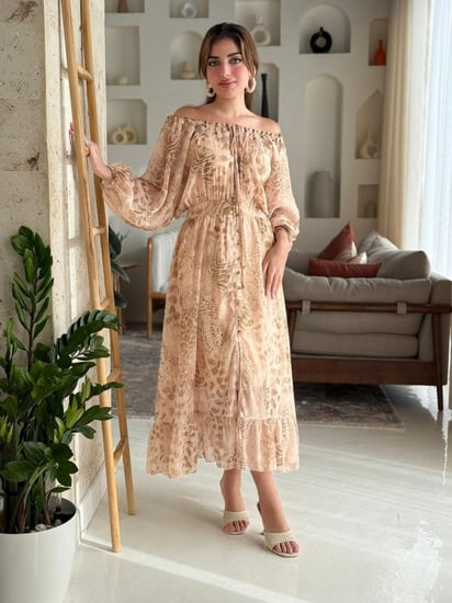 فستان ستايل الـ Off-Shoulder