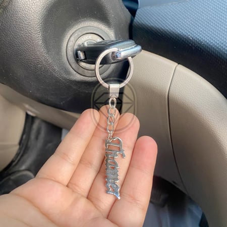 ميدالية مطليه بالفضة بالأسم حسب طلبك (MD00077)