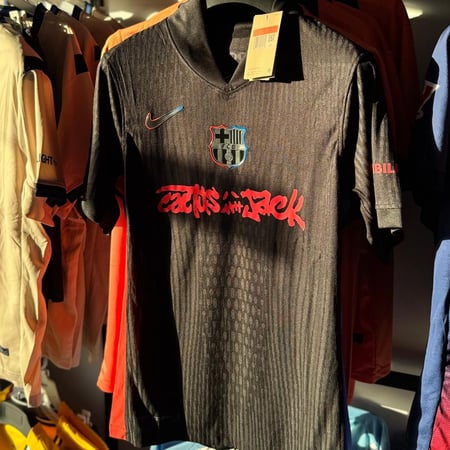 تيشرت برشلونة