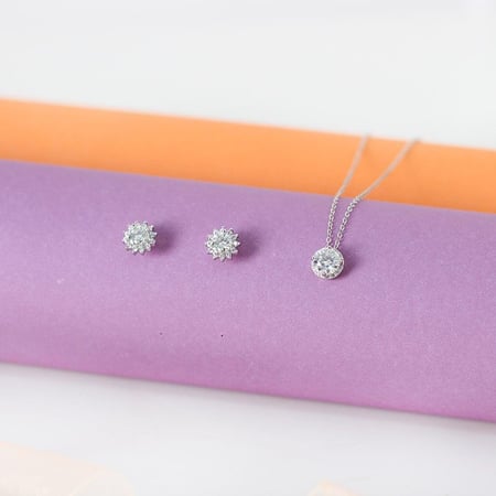 طقم حجر موسانيت