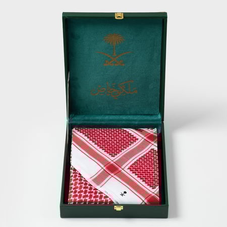 شماغ ملكي الخاص دم الغزال 2025