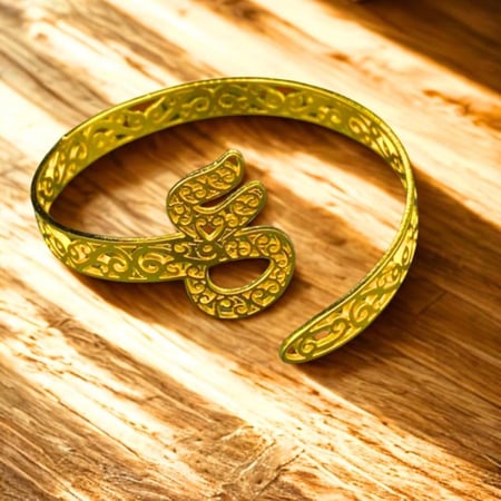 اساور حروف