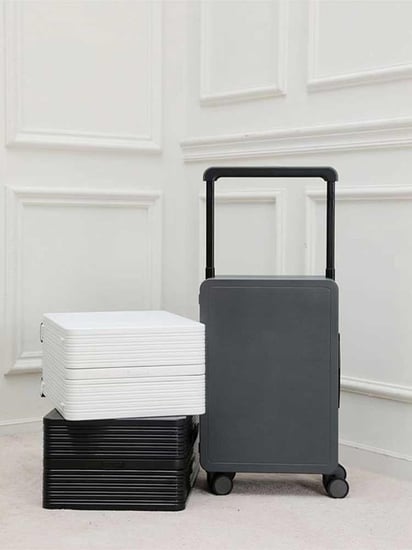 شنطة كابينة الطائرة لون أسود بفتحة لابتوب Laptop مقاس 20 إنش بتصميم راقي Carry-On