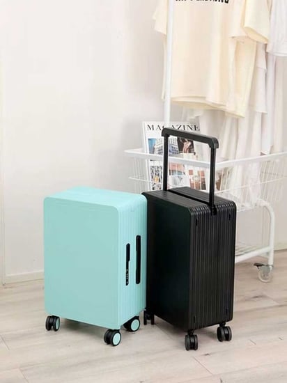 شنطة كابينة الطائرة لون أسود سادة مع مقبض أسود 20 إنش بتصميم راقي