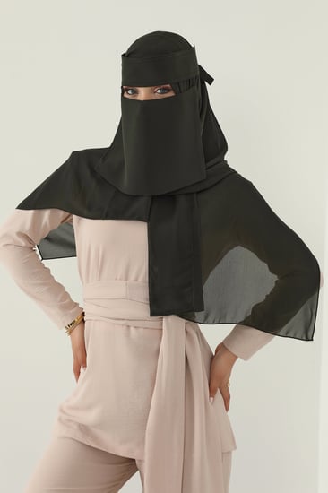 طقم طرحة ونقاب زيتي