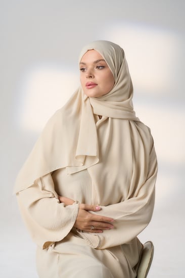 طقم طرحة ونقاب-بيج