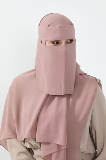 طرحة ونقاب بينك