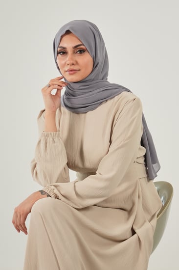 طرحة شيفون مع قبعة كاملة مشبوكة - رمادي