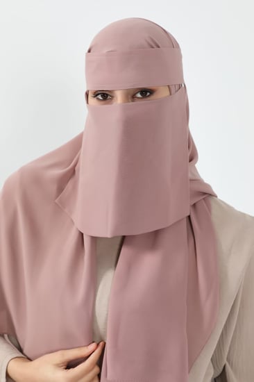 طرحة ونقاب بينك