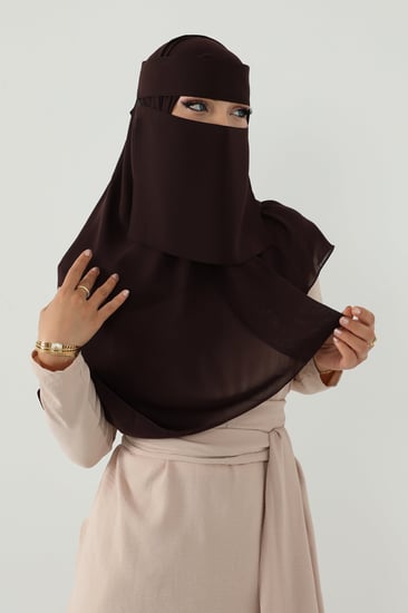 طقم طرحة ونقاب بني