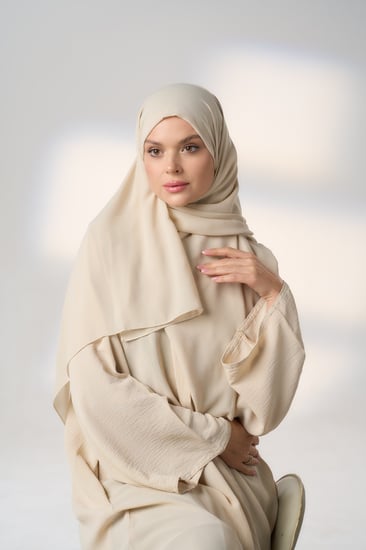 طقم طرحة ونقاب-بيج