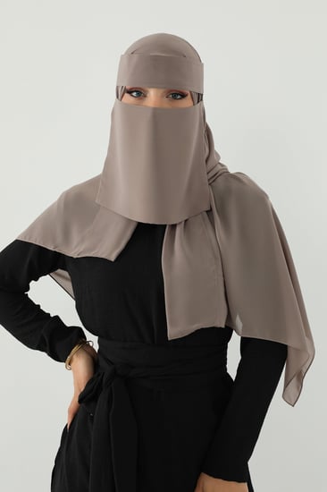 طقم طرحة ونقاب كافيه