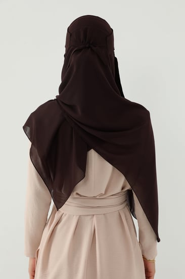 طقم طرحة ونقاب بني