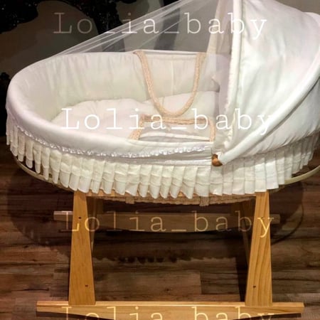 سلة موسى مع مفرش و قاعدة