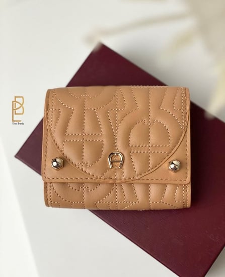 محفظة AIGNER