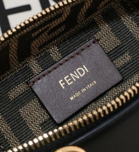 حقيبة By the way  FENDI
