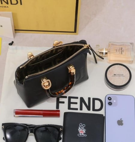 حقيبة By the way  FENDI