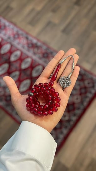بكلايت احمر شفاف