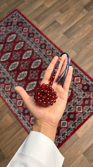 بكلايت عنابي