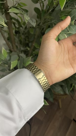 ساعة كاسيو - ذهبي