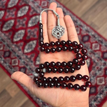 بكلايت عنابي