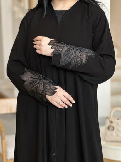 عباية كم شفاف بتصميم مميزيجمع بين الجمال والعمليه