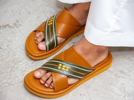 حذاء شفق