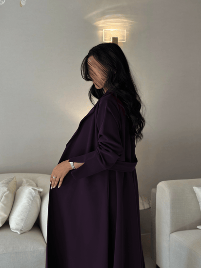 عباية كلوش كريب مع حزام في الظهر بنفسجي