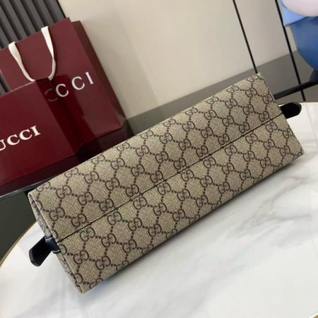 شنطة قوتشي Emblem