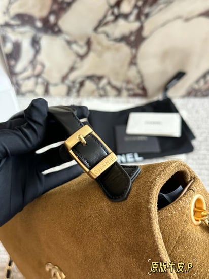 شنطة شانيل (متوفرة بعدة الوان)