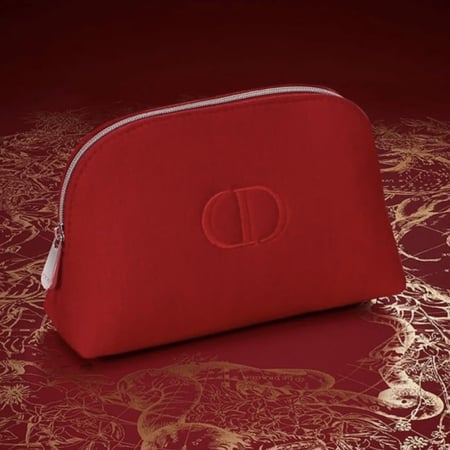 شنطة ديور باللون الاحمر